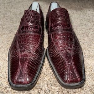 Dress shoes